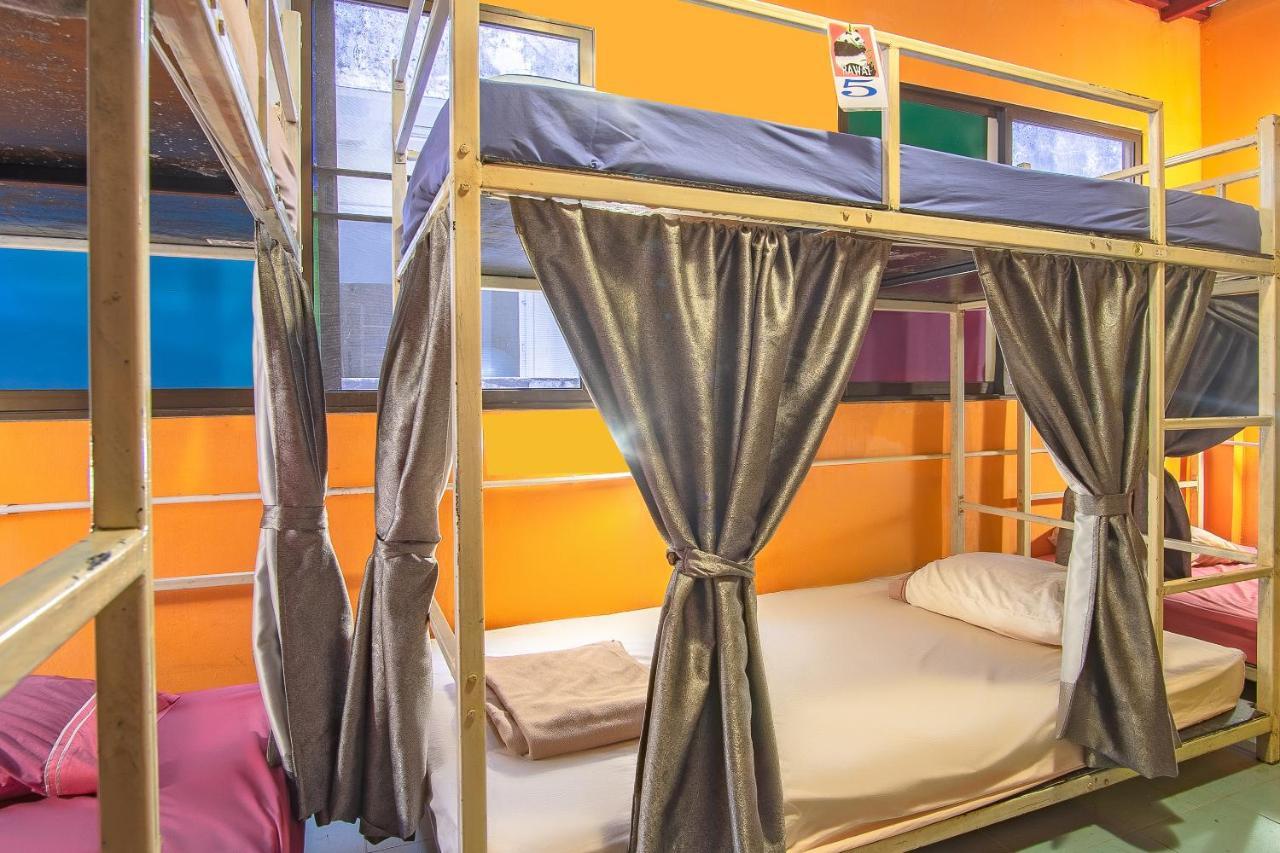 Oyo 586 I Hostel Phuket Bagian luar foto